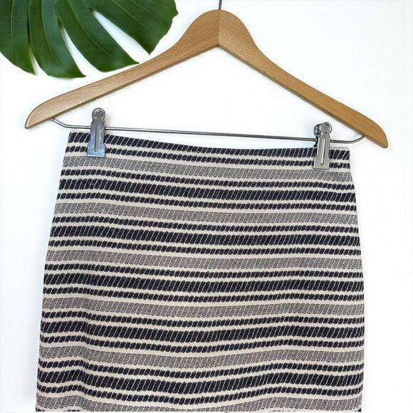 Ann Taylor Woven Stripe Pencil Skirt - Picture 4 of 10